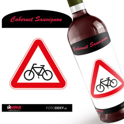 Víno Pozor cyklista