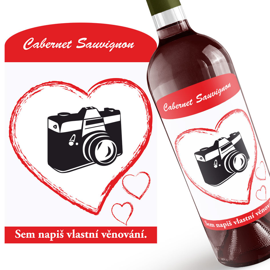 Levně Červené víno s fotkou v srdci + věnování